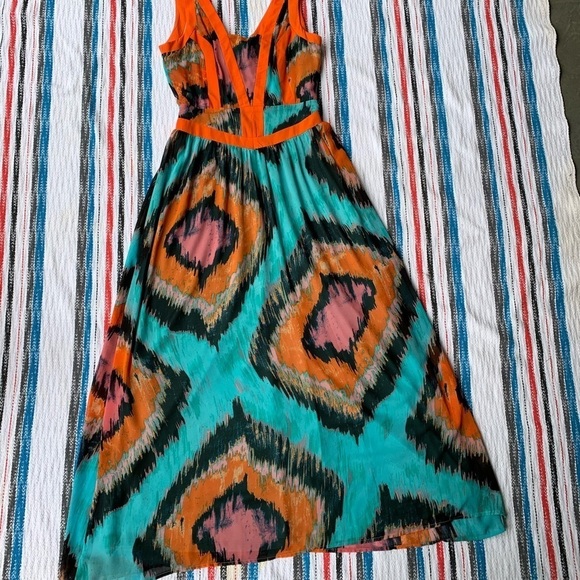 Gianni Bini Maxi Dress - Picture 3 of 5